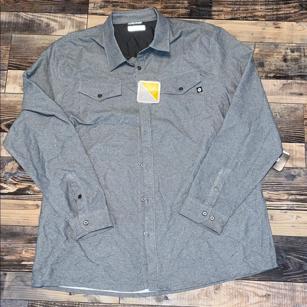 New Hi-Tec grey button up size XXL